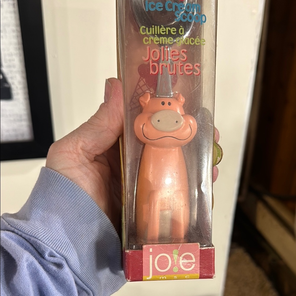 Orange Kitchen Tool with Cute Design and Squeeze Feature